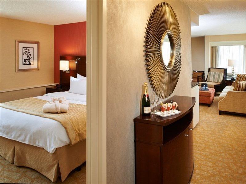 מלון Detroit Marriott ליבוניה מראה חיצוני תמונה