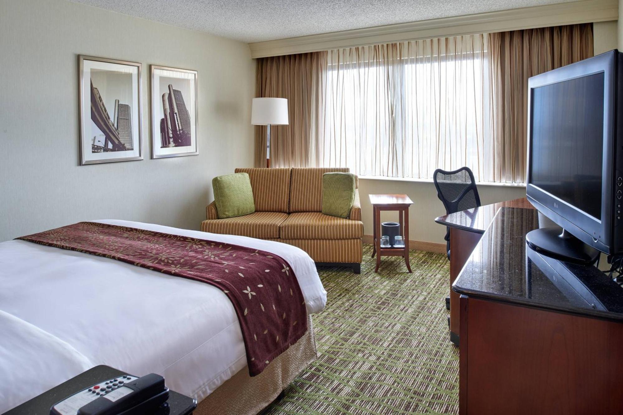מלון Detroit Marriott ליבוניה מראה חיצוני תמונה